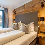 Tauernsuites By Mimi Apartment